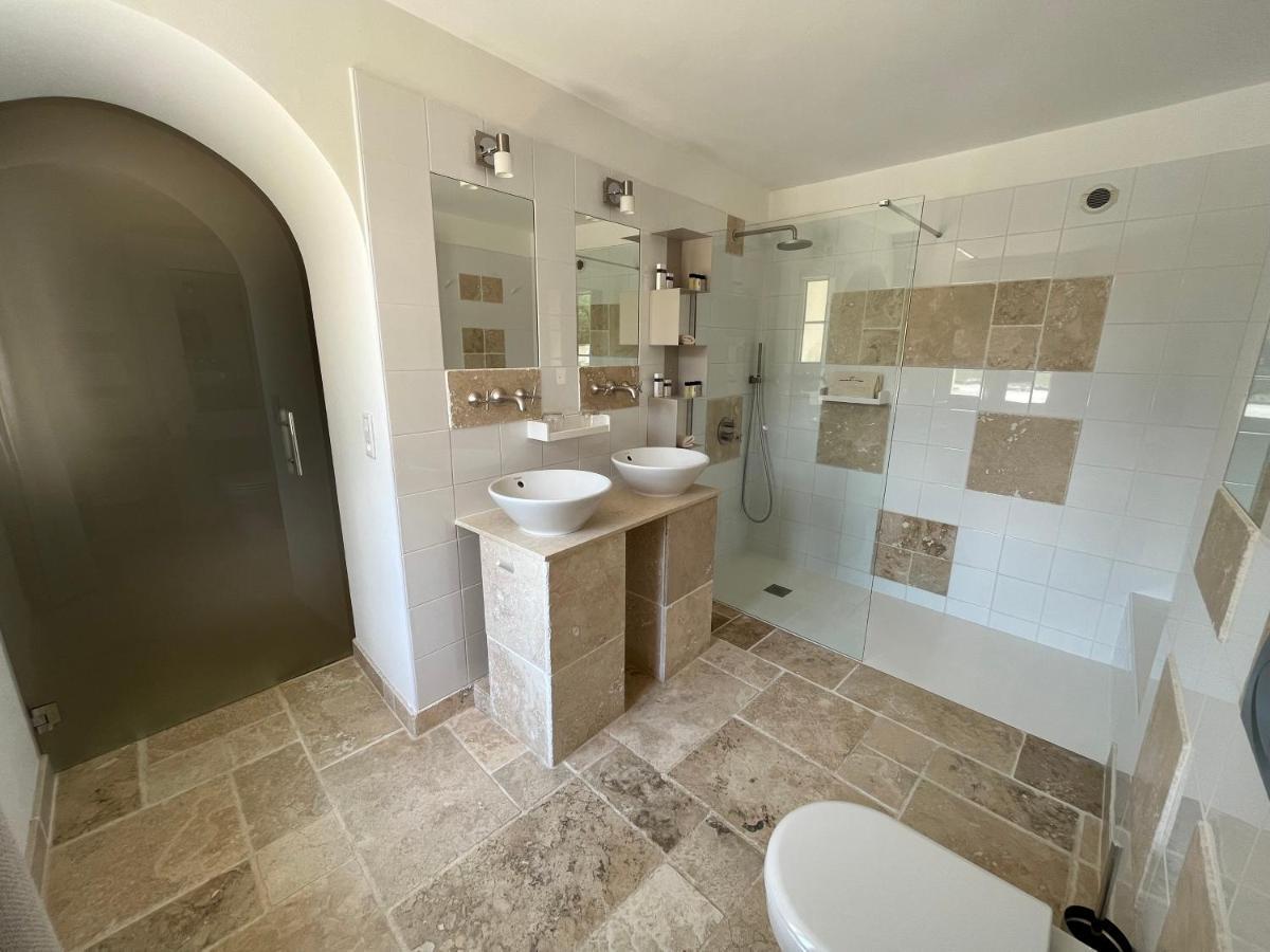Domaine De La Citerne Bed & Breakfast Nans-les-Pins Ngoại thất bức ảnh